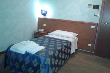 ホテル Villa D'evoli