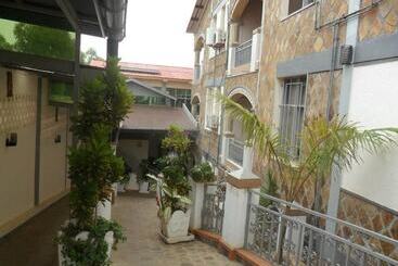 منتجع Gahahe Hills