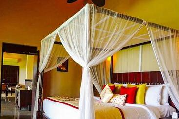 渡假胜地  Niraamaya Wellness Retreats Backwaters And Beyond Kumarakom