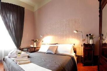 تختخواب و صبحانه Residenza D Epoca  Santa Caterina