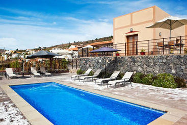 بيت ريفى Casa Erques I Y Ii