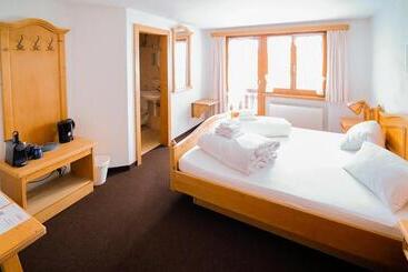 ホテル Postigliun Sedrun 24 7 Self Checkin