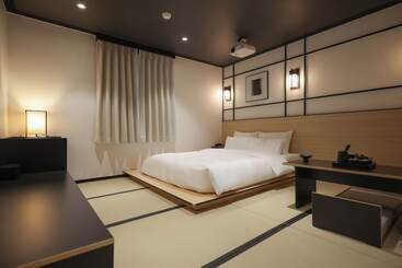Mitasuya Ryokan Hotel Gumi By Aank