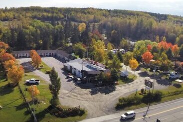 Motel De L Anse Et Camping Rimouski