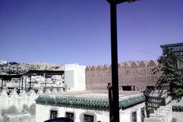 پانسیون Dar Rhimou