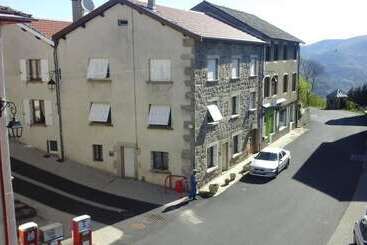 住宿加早餐 Le Relais De Rochepaule