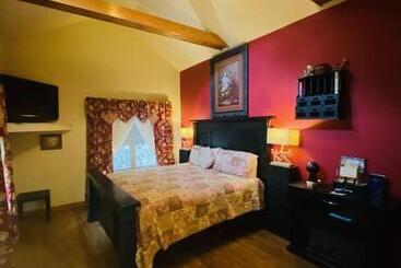 فندق All Seasons Treehouse Village