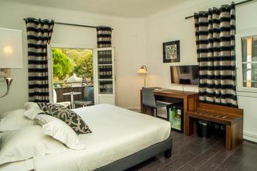 هتل B Lodge