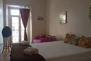 هتل Happy At Chiado