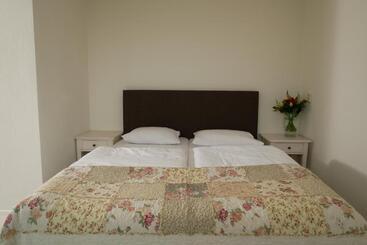 酒店 Huize De Duinen