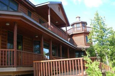 בית מלון כפרי Ninemile Point B&b Inn