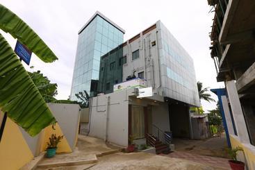 هتل Fabexpress Neighbour Inn - Nandambakkam