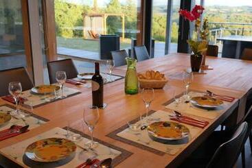 בית מלון כפרי Villa Lascaux, Maison D Hôtes