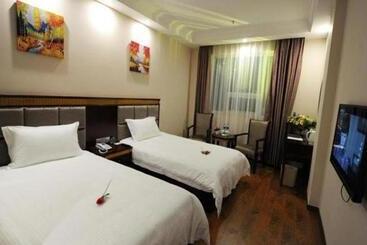 호텔 Greentree Inn Meizhou Meijiang District Wanda Plaza