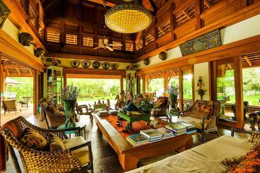 וילות Howie's Homestay