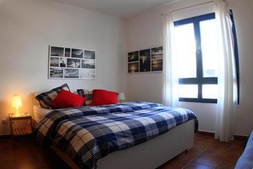 Red Star Surf   Hostel