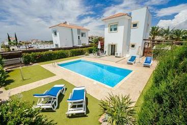 관광객 아파트 Ayia Napa Holiday Villa 036