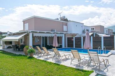 דירות לתיירים Villa Campos