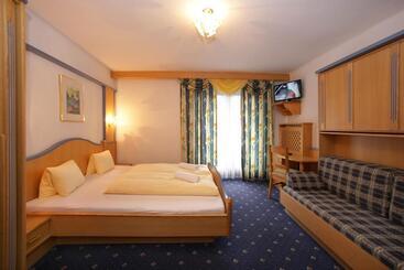 Altachhof Hotel Und Ferienanlage