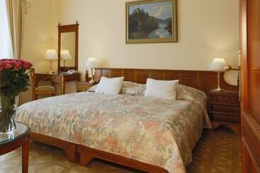 فندق Bristol Kralovska Vila