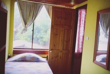 ホテル Crucero Lodge