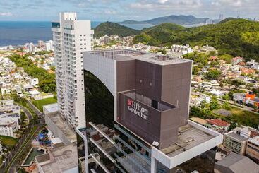 Отель Hilton Garden Inn Itajai Praia Brava