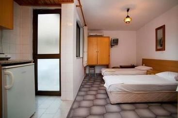 هتل Kardamena Holidays Apartments