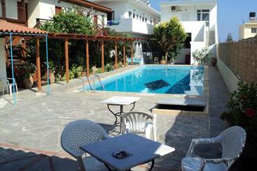 Katerina Apartments