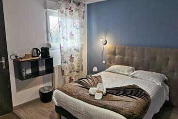 Logis Hotel  Restaurant La Haie Des Vignes Séminaires Et Evènementiel