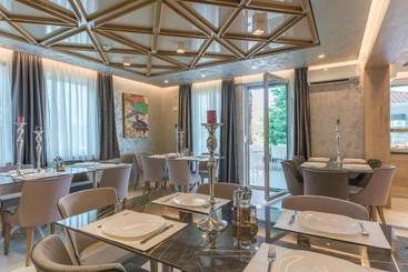 Aparthotel Adeo