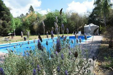 호텔 Aires De San Lorenzo B&b