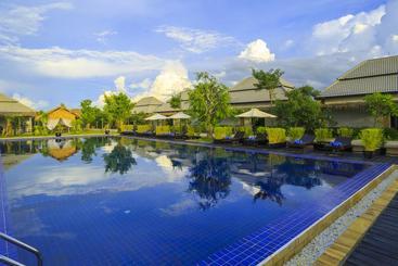 ホテル Asarita Angkor Resort & Spa