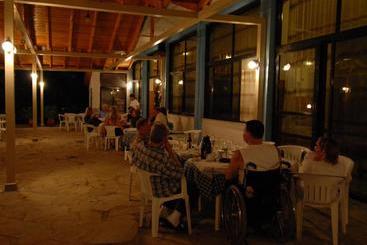 هتل Golden Beach