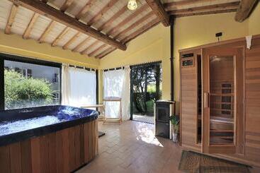 فندق Un Petit Paradis
