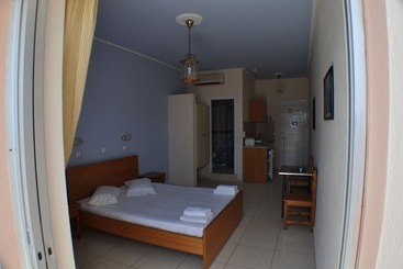 هتل Zouboulia Apartments