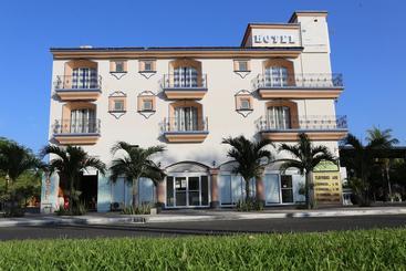 فندق Bahía Chahue Casa Blanca Del Sol