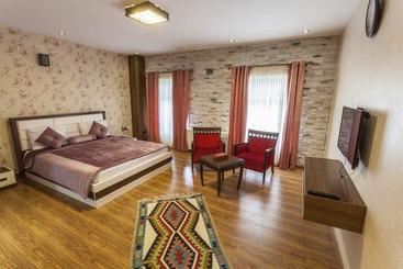 هتل Kowsar Apartment