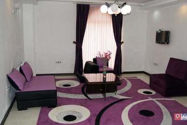 هتل Neyestan Apartment