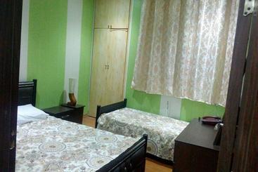 هتل Yaas Apartment