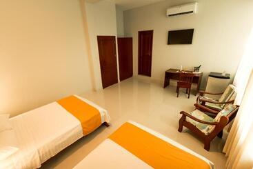 Cumbaza Hotel & Convenciones