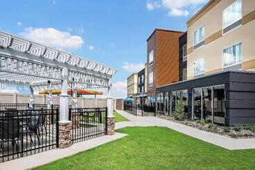 호텔 Fairfield Inn & Suites By Marriott Van