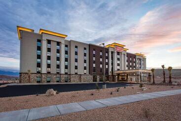 Отель Hampton Inn & Suites St. George, Ut