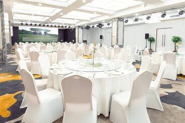 فندق Holiday Inn Express Jinan Exhibition Center By Ihg