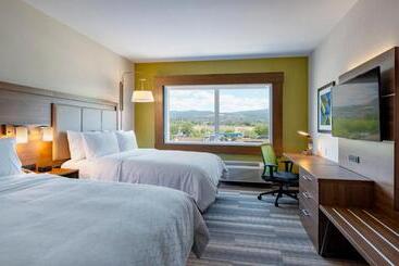 호텔 Holiday Inn Express & Suites Kelowna East, An Ihg