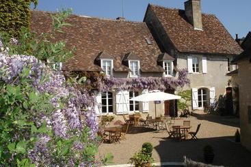 בית מלון כפרי Le Relais Du Lyon D Or