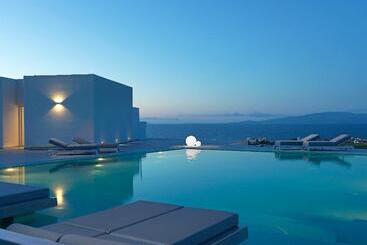 هتل Myst Boutique