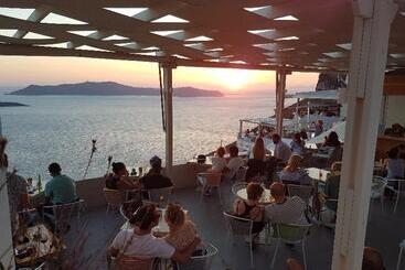 فندق On The Cliff