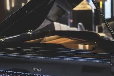 هتل Opus 16
