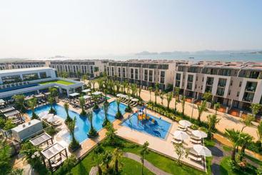 هتل Royal Lotus Ha Long Resort And Villas
