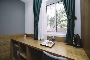 A25 Hotel   142 Bùi Thị Xuân